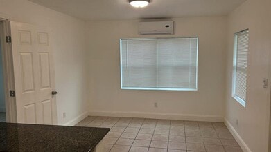 1140 SW 30th St, Unit A-c in Fort Lauderdale, FL - Building Photo - Building Photo