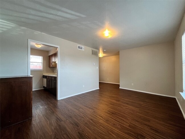 property at 2526 W Prairie St