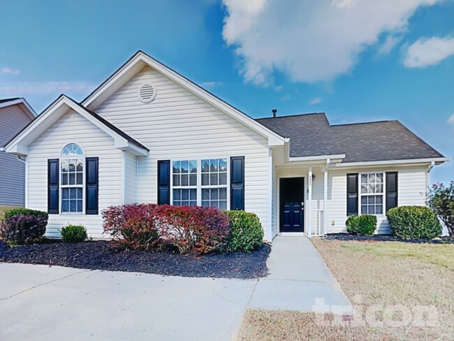 6008 Bradford Ct in Dallas, NC - Building Photo - Building Photo