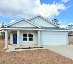 3278 Bernath Dr in Milton, FL - Building Photo