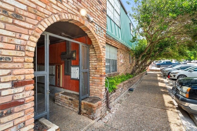 property at 311 E 31st St