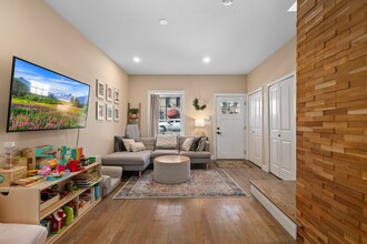 1606 Palisade Ave in Union City, NJ - Building Photo - Building Photo