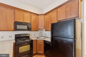 2542 W Girard Ave in Philadelphia, PA - Building Photo - Building Photo