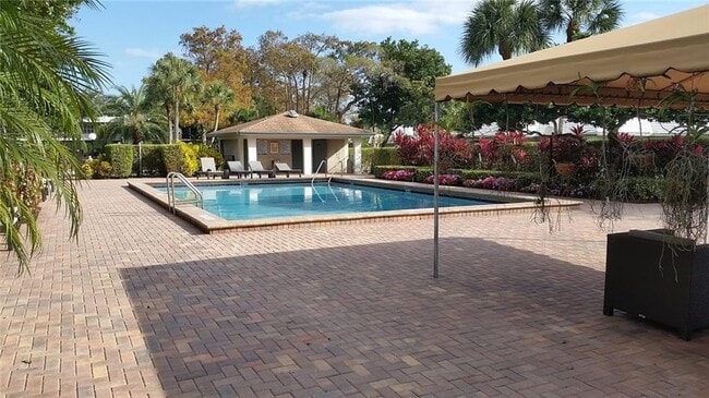 property at 901 W Cypress Ln