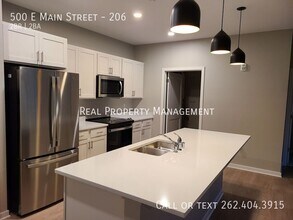 500 E Main St in Waterford, WI - Building Photo - Building Photo