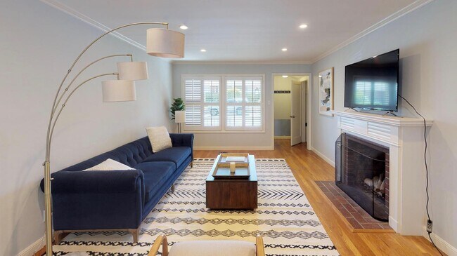 3023 Beverly St in San Mateo, CA - Foto de edificio - Building Photo