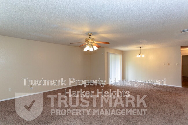 2110 El Dorado Dr in Killeen, TX - Foto de edificio - Building Photo