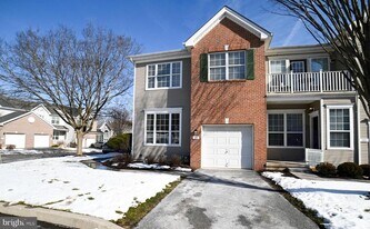 134 Lydia Ln in West Chester, PA - Building Photo