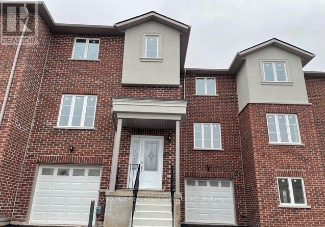 17 East St in St Catharines, ON - Building Photo - Building Photo