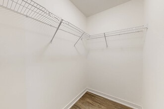 2 David Eyer Rd in Richmond Hill, ON - Building Photo - Building Photo