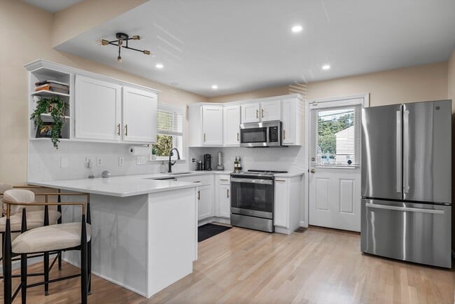 124 Washington St in Woburn, MA - Building Photo - Building Photo