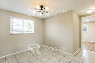 8747 St Regis Ln in Port Richey, FL - Foto de edificio - Building Photo