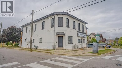4 St George St in Brantford, ON - Building Photo - Building Photo