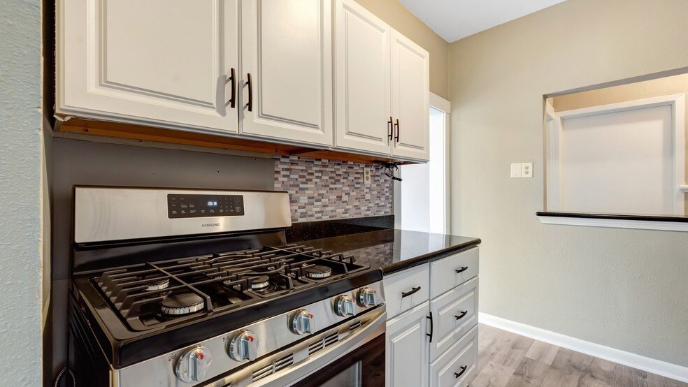 1207 W Gray St, Unit 2 in Houston, TX - Building Photo