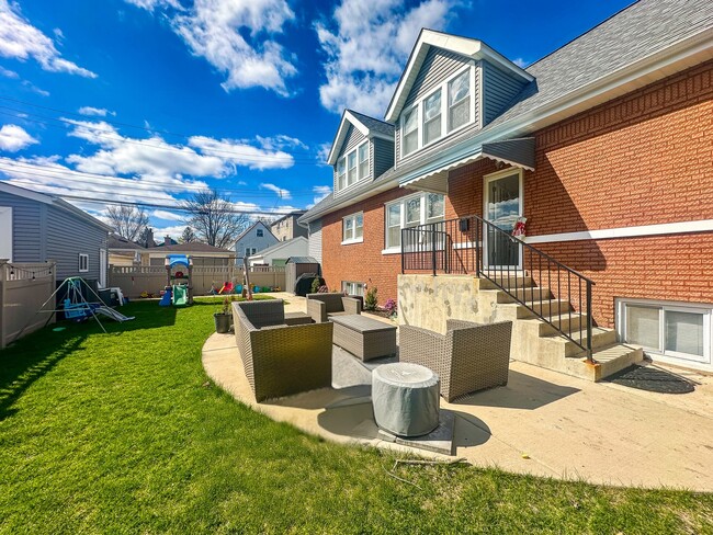 5222 N Loring Ave in Chicago, IL - Building Photo - Building Photo