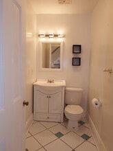 213 E Mt Royal Ave in Baltimore, MD - Building Photo - Building Photo