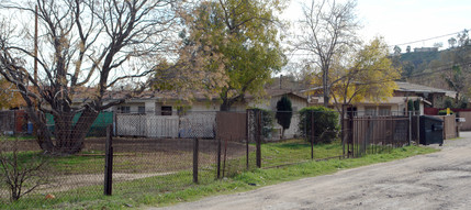 4029 Johnson St in San Bernardino, CA - Foto de edificio - Building Photo