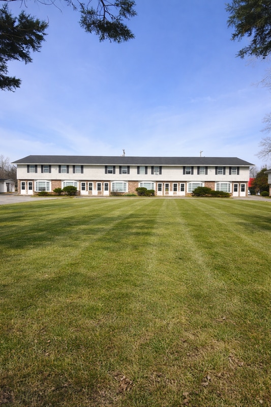 2006 W Woodriver Dr in Carbondale, IL - Building Photo - Building Photo