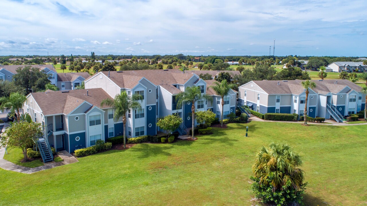 Beachway Links in Melbourne, FL - Foto de edificio