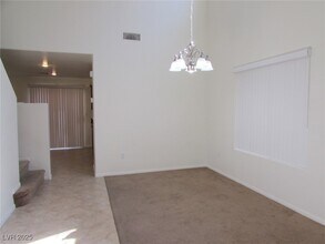 5249 W Palm Pinnacle Ave in Las Vegas, NV - Building Photo - Building Photo