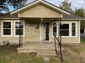 3717 Charlton Ave in Waco, TX - Building Photo