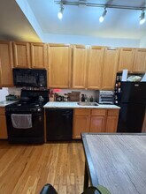 628 W Patterson Ave in Chicago, IL - Building Photo - Building Photo