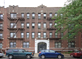 25-70 41st St in Long Island City, NY - Building Photo