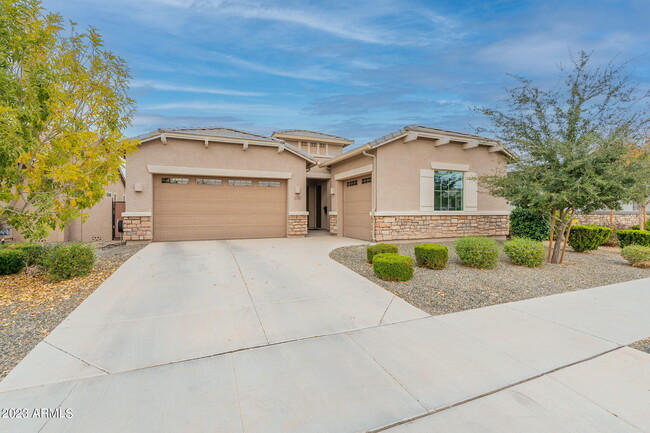 21508 E Misty Ln in Queen Creek, AZ - Building Photo - Building Photo