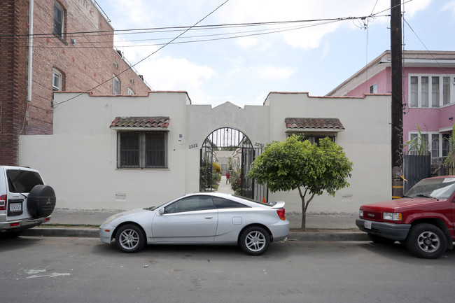 2228 W 15th St in Los Angeles, CA - Building Photo - Building Photo