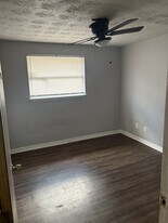 1130 Spearing St in Jacksonville, FL - Building Photo