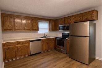 116 Ballygar St, Unit B in Clarksville, TN - Foto de edificio - Building Photo