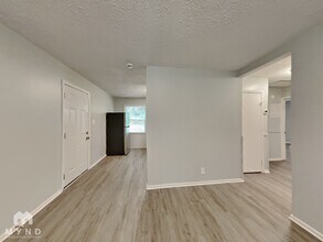 4813 Bartlett Rd in Forest Park, GA - Building Photo - Building Photo