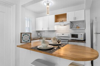 343 Van Buren St in Hollywood, FL - Building Photo - Building Photo