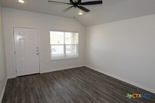 118 Wind Ridge Dr in Copperas Cove, TX - Building Photo