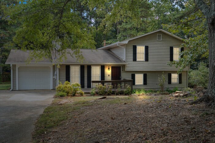 304 Cypress Cir in Carrollton, GA - Building Photo