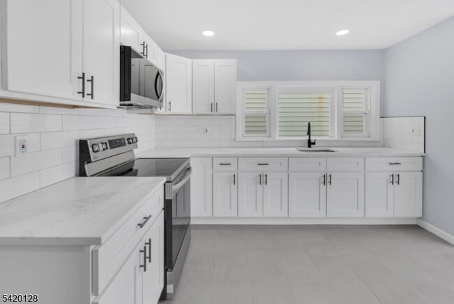 157 Fairmount Ave in Newark, NJ - Foto de edificio - Building Photo