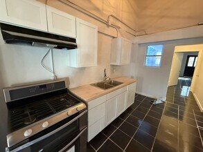 702 Ripford St in San Antonio, TX - Building Photo - Building Photo