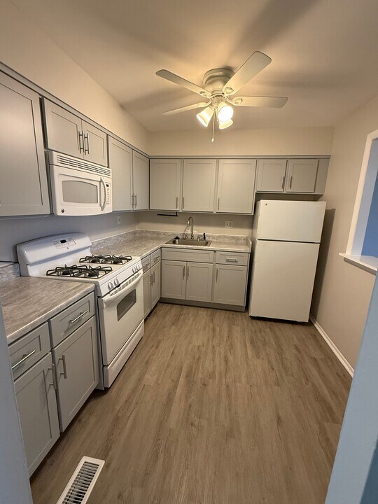 3362 Fairdale Rd, Unit Apt. 2 in Philadelphia, PA - Building Photo