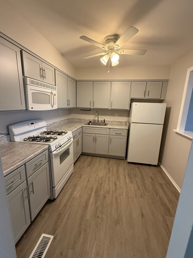 property at 3362 Fairdale Rd