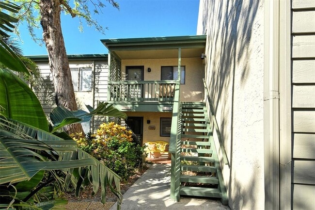 1601 Bayhouse Point Dr in Sarasota, FL - Building Photo - Building Photo