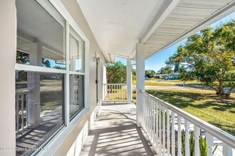 2410 Apache Dr, Unit 4 in Melbourne, FL - Building Photo - Building Photo