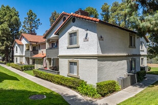 Elan Shadowridge Meadows in Vista, CA - Building Photo
