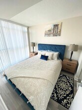 530 Front St W in Toronto, ON - Building Photo - Building Photo