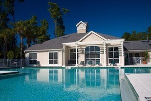 Wedgewood in Daytona Beach, FL - Building Photo