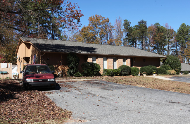 Park South in Flowery Branch, GA - Foto de edificio - Building Photo