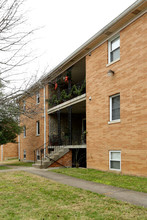 310-320 Idlewylde Dr in Louisville, KY - Foto de edificio - Building Photo