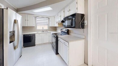 3136 Huntington Rd in Holiday, FL - Building Photo - Building Photo