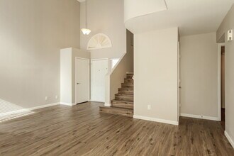 1249 E Angela Dr in Phoenix, AZ - Foto de edificio - Building Photo