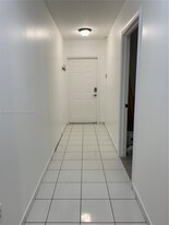 3298 W 70th St in Hialeah, FL - Building Photo