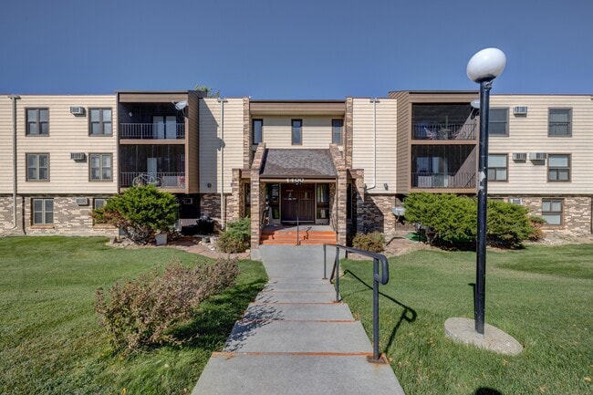 4400 S Poplar St, Unit 311 in Casper, WY - Building Photo - Building Photo